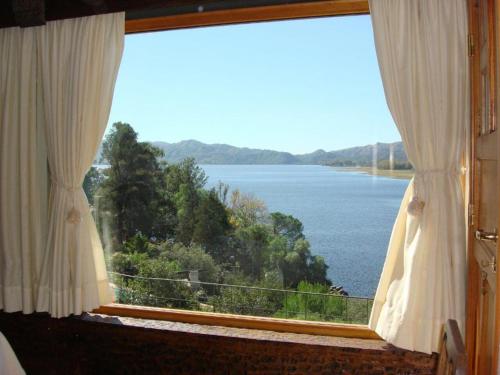 Imagen 1 de casa con vista y bajada al lago